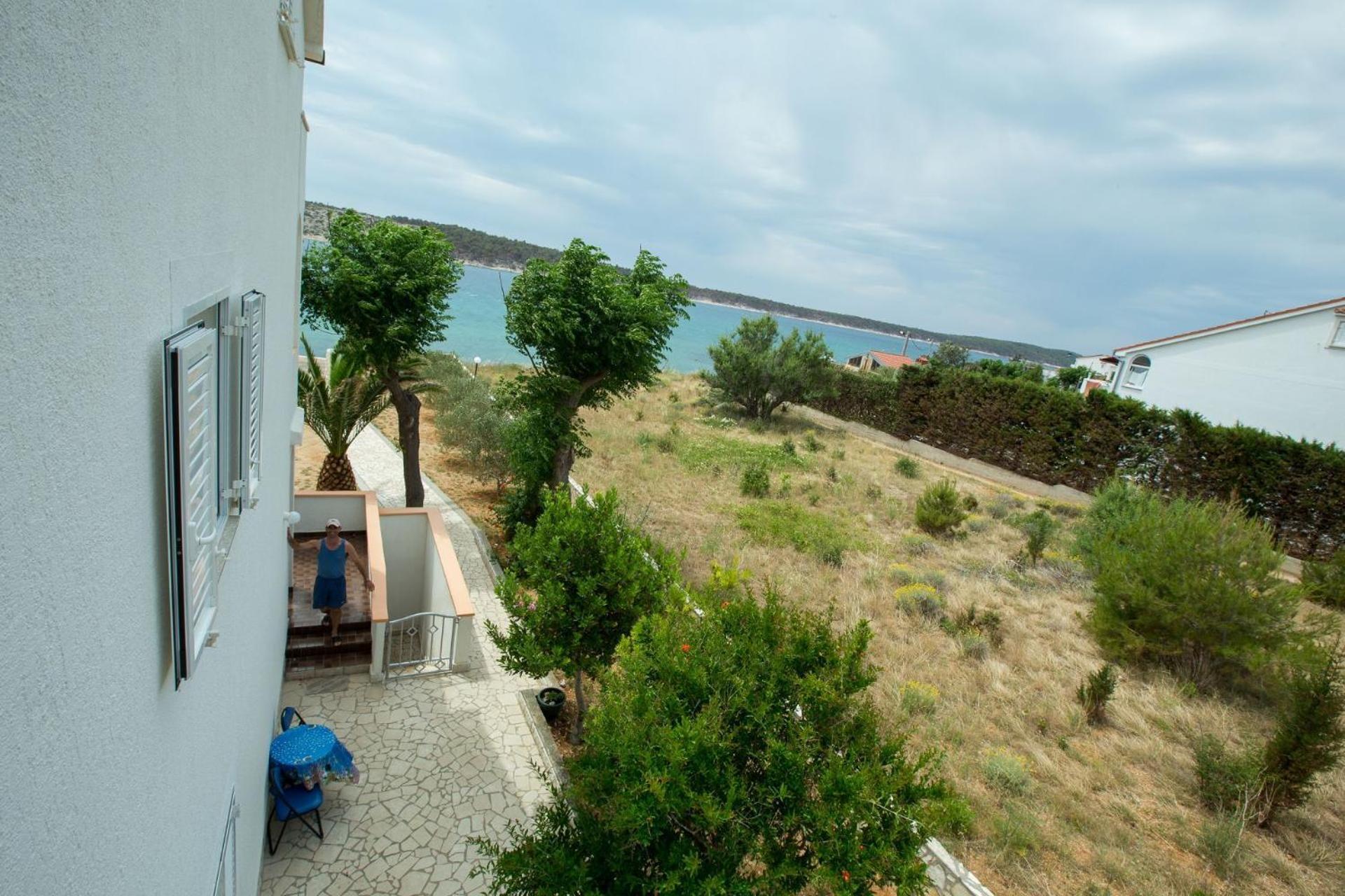 Apartments Frane-20M From Beach Barbat na Rabu Esterno foto